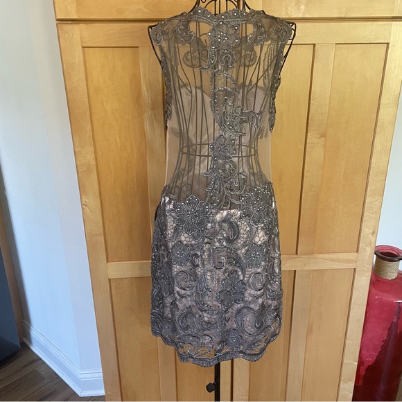 Dave & Johnny intricately lace and bling detail mesh short sleeve Dress size 7 - Picture 9 of 16